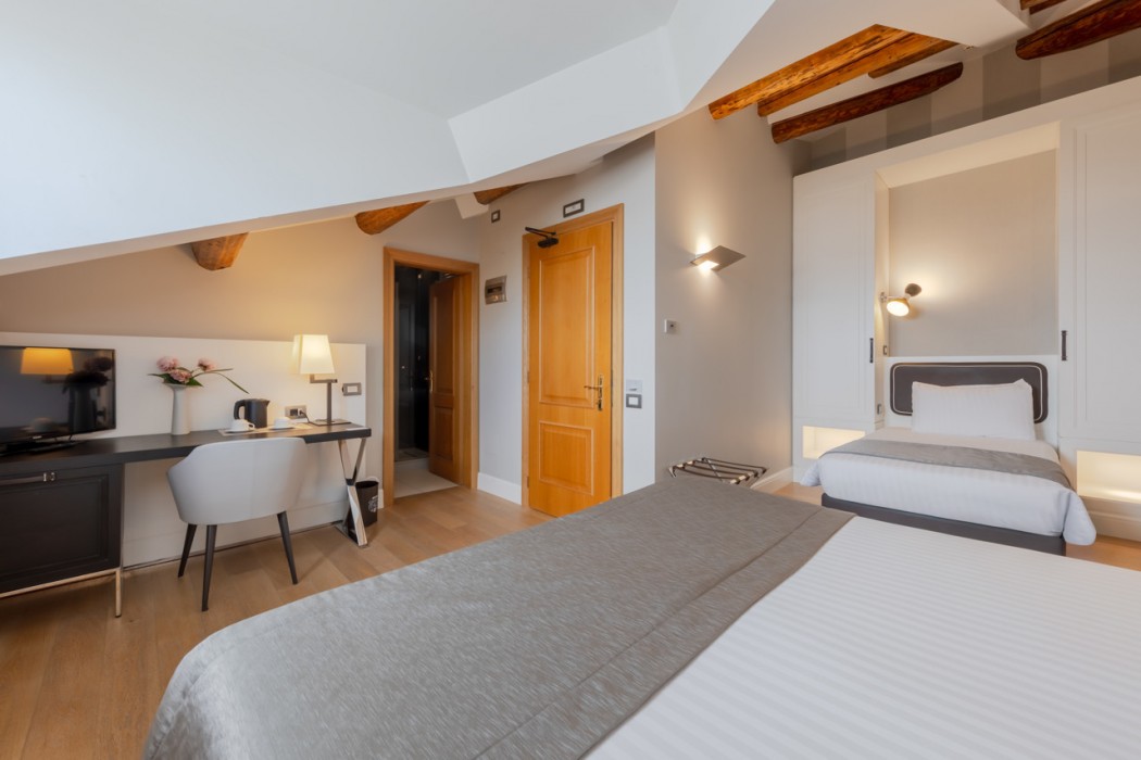 Hotel Grande Italia 18/119