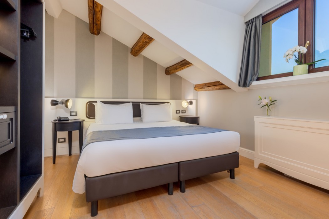 Hotel Grande Italia 44/119