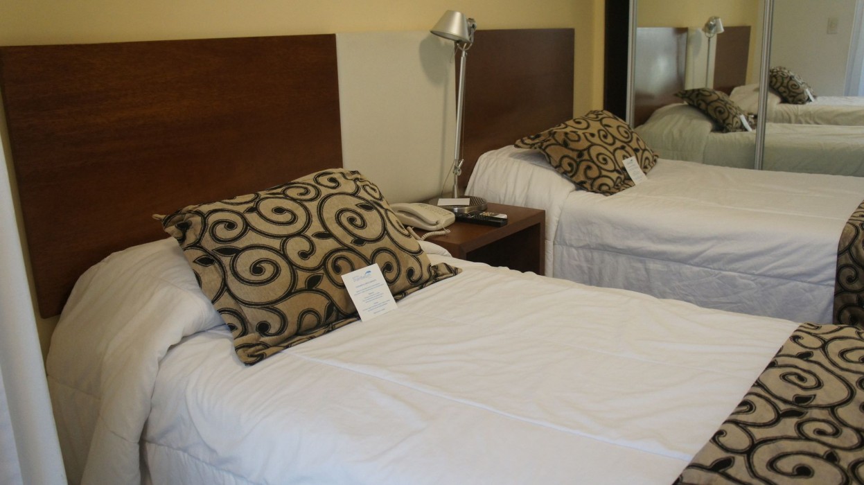 PALM BEACH PLAZA HOTEL 23/39