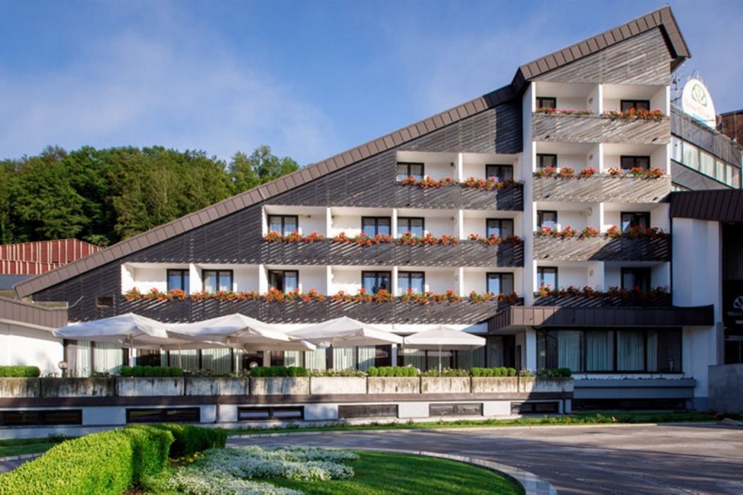 Hotel Breza 12/35