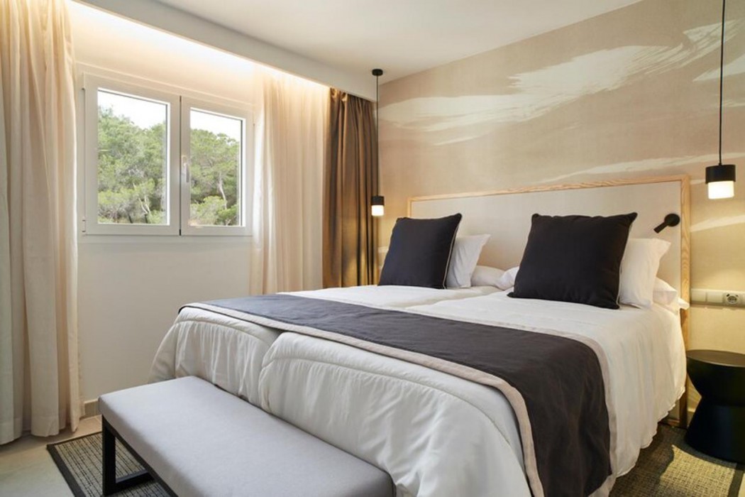 Invisa Hotel Club Cala Blanca 9/44
