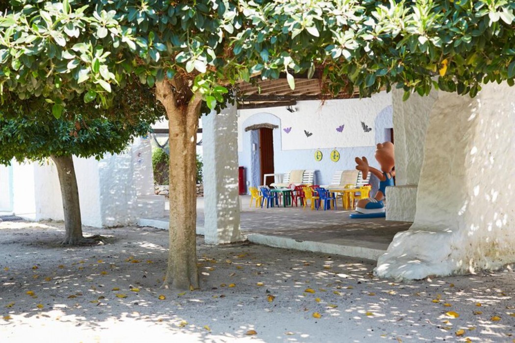 Invisa Hotel Club Cala Blanca 37/44