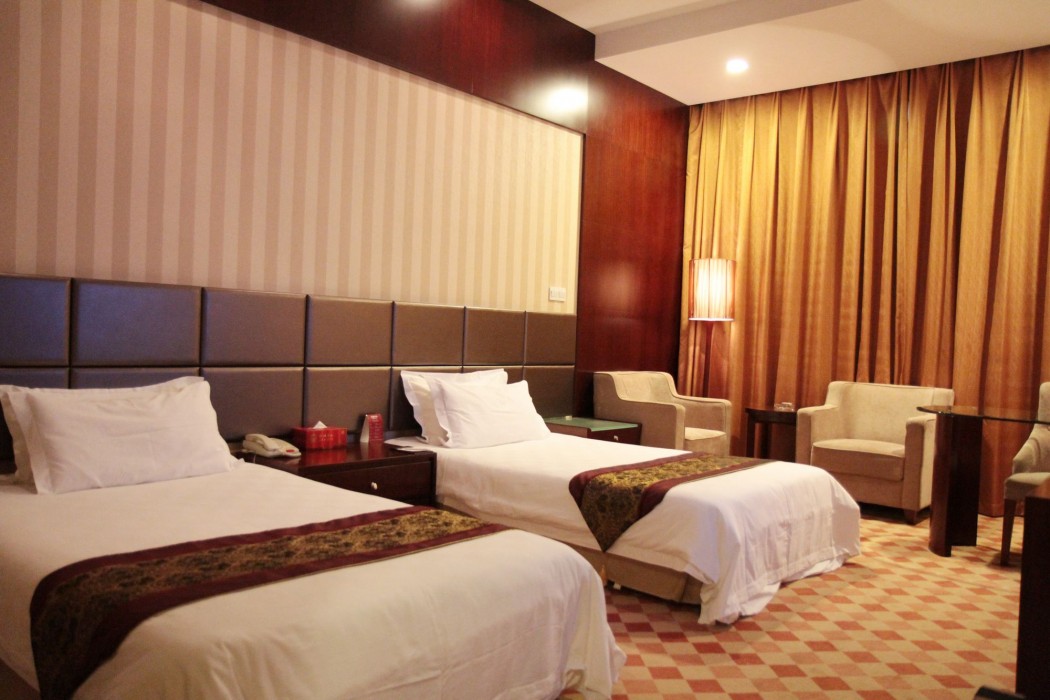 CHINA GARDEN HOTEL 34/56