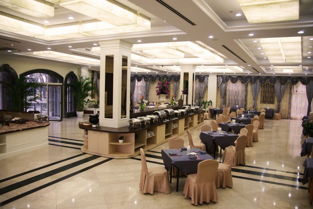 CHINA GARDEN HOTEL 33/56