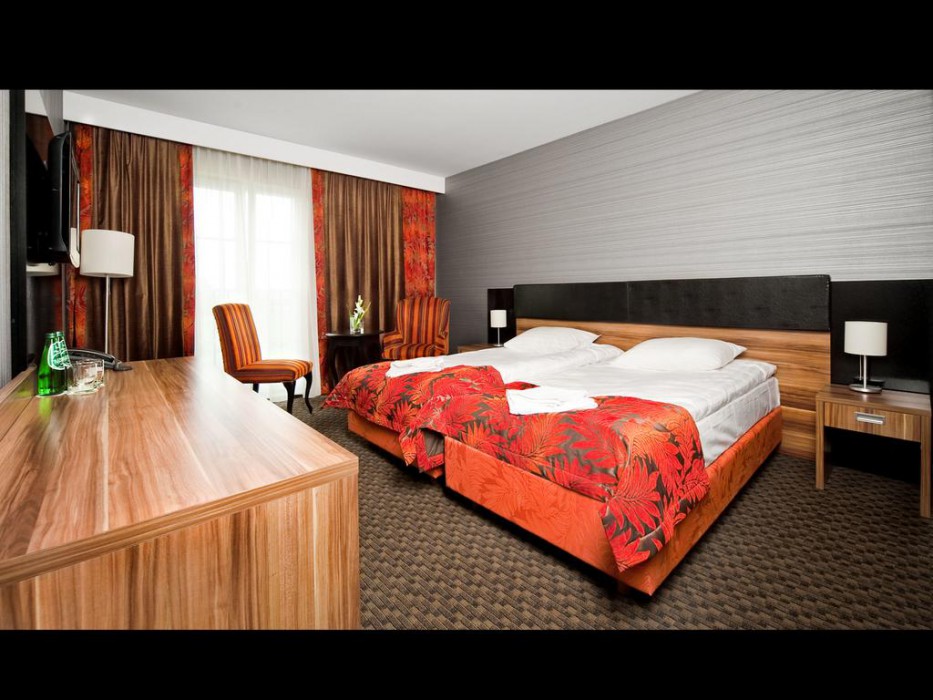 Lamberton Hotel 13/65