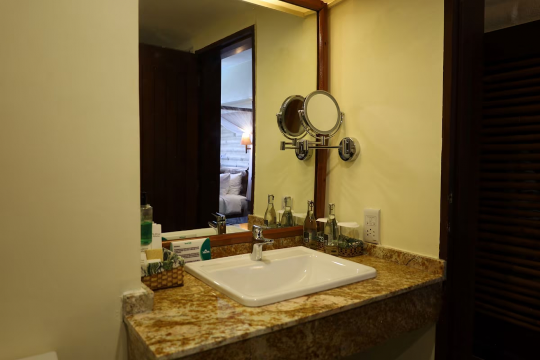 Taita Hills Safari Resort And Spa 10/63