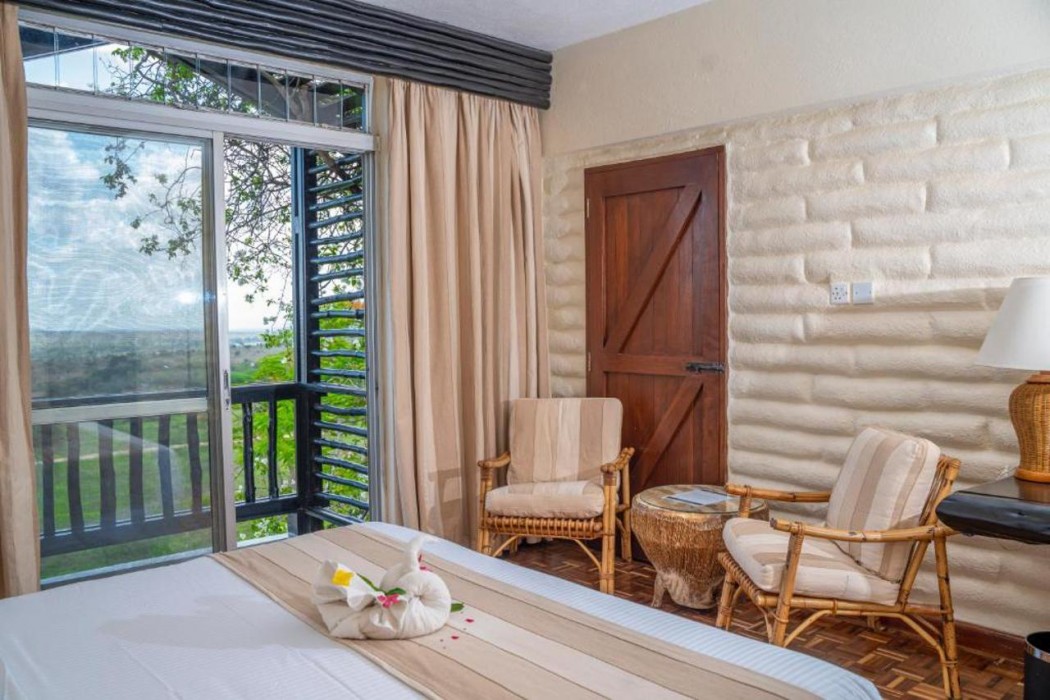 Taita Hills Safari Resort And Spa 9/63