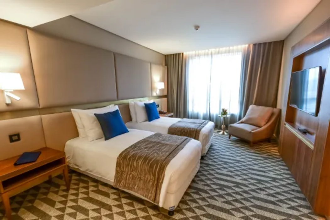 Hotel 2 Fevrier Lome 14/73