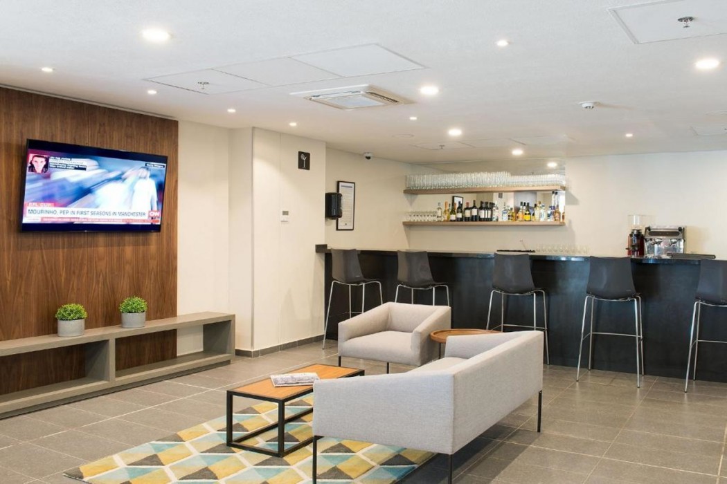 City Express by Marriott Santiago Aeropuerto Chile 18/24