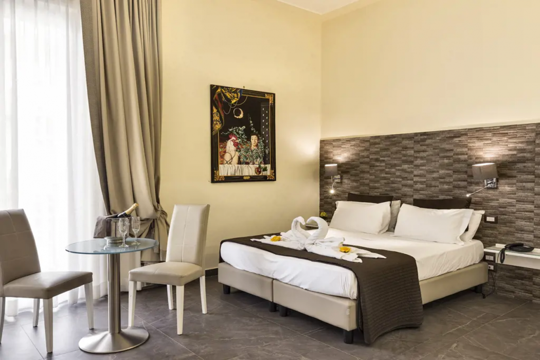 Boutique Hotel Piazza Carita 19/60