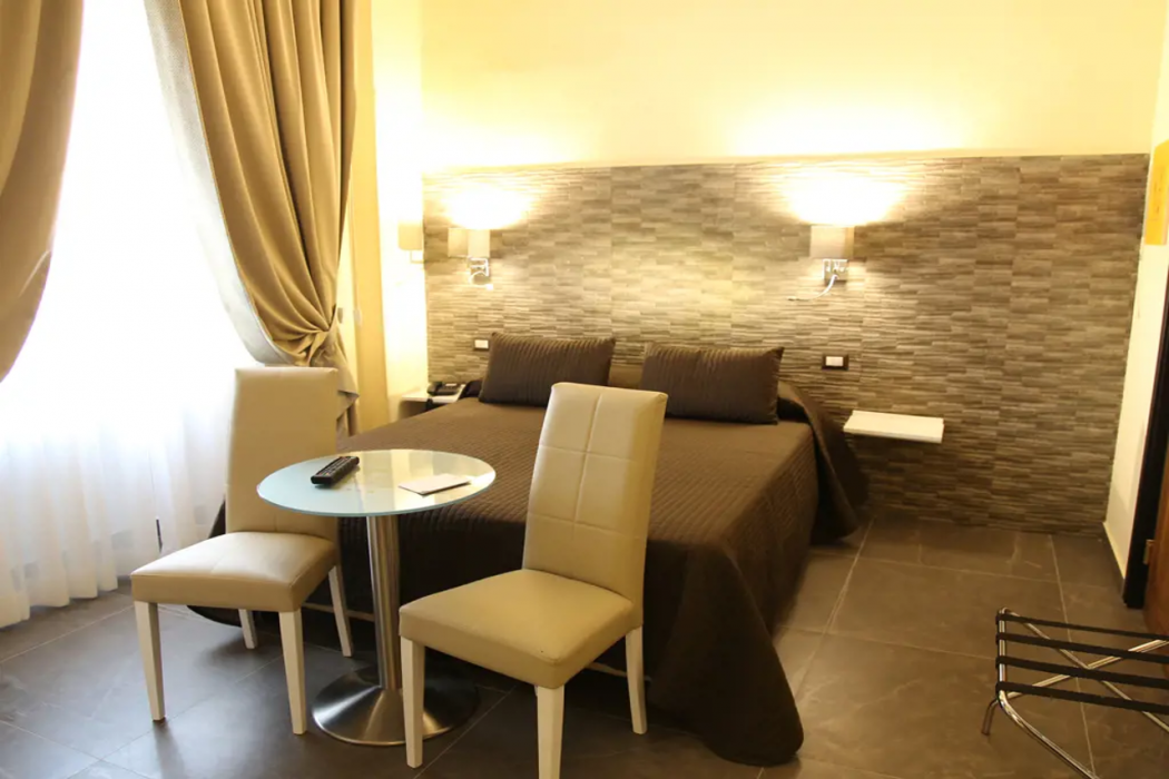 Boutique Hotel Piazza Carita 18/60
