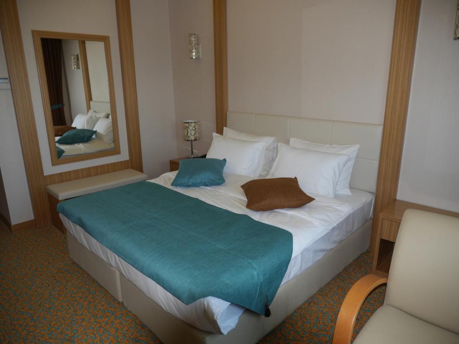 TASAR ROYAL HOTEL 11/33