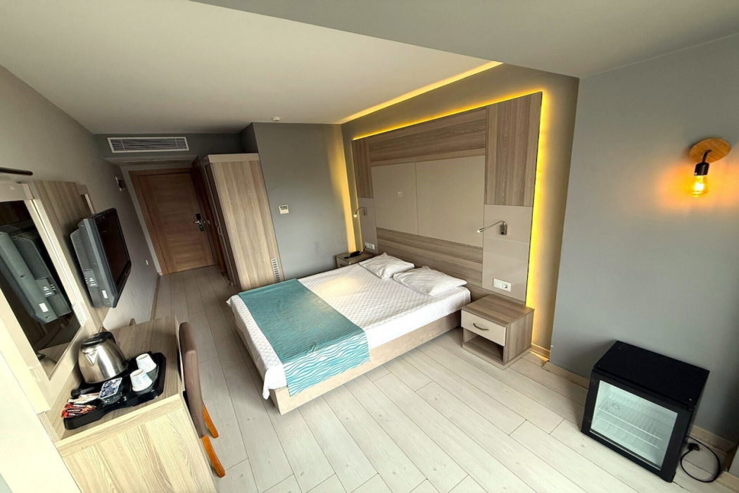 On Hotel 19/60