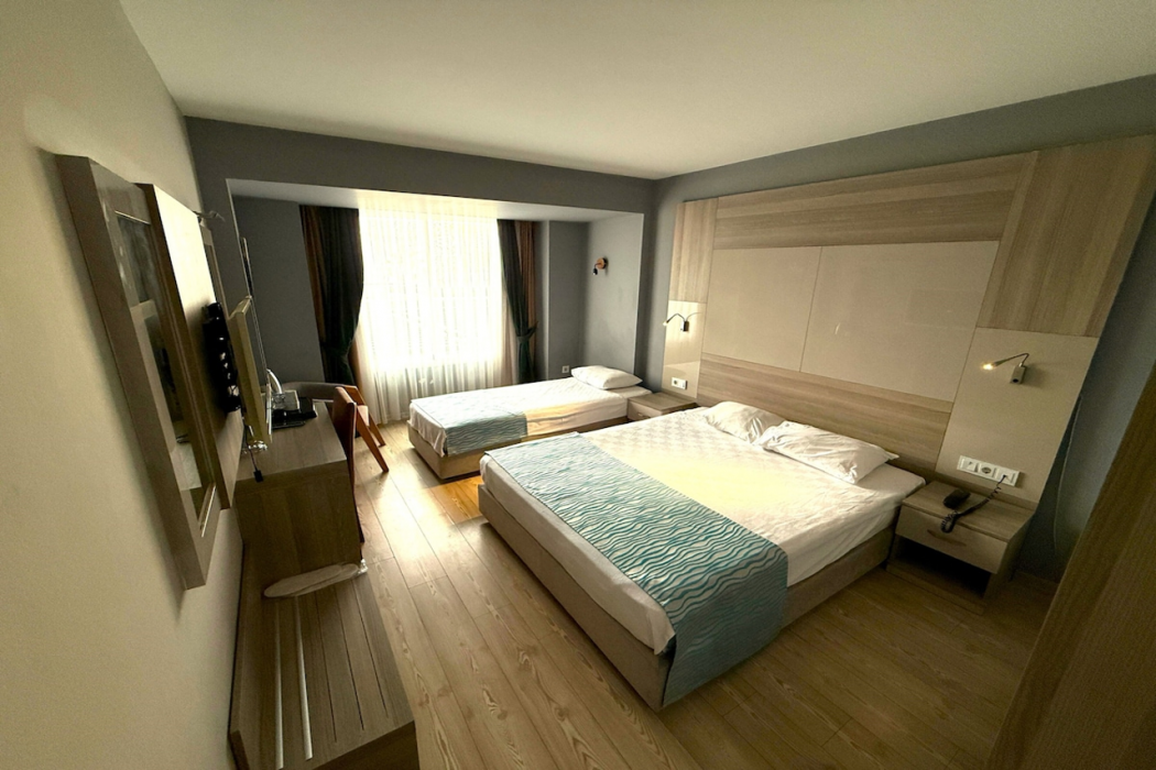 On Hotel 20/60