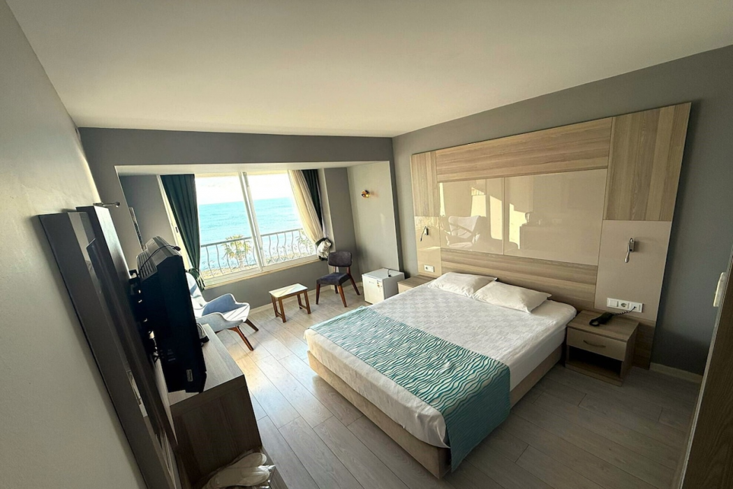On Hotel 17/60