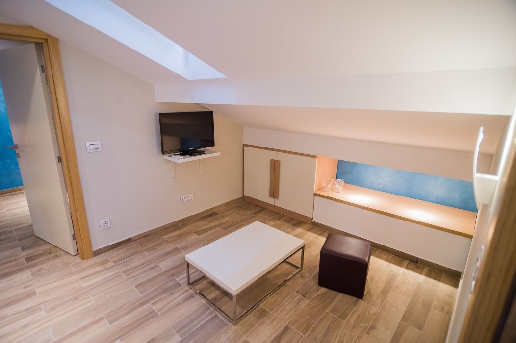 HOTEL BUTUA RESIDENCE 56/100