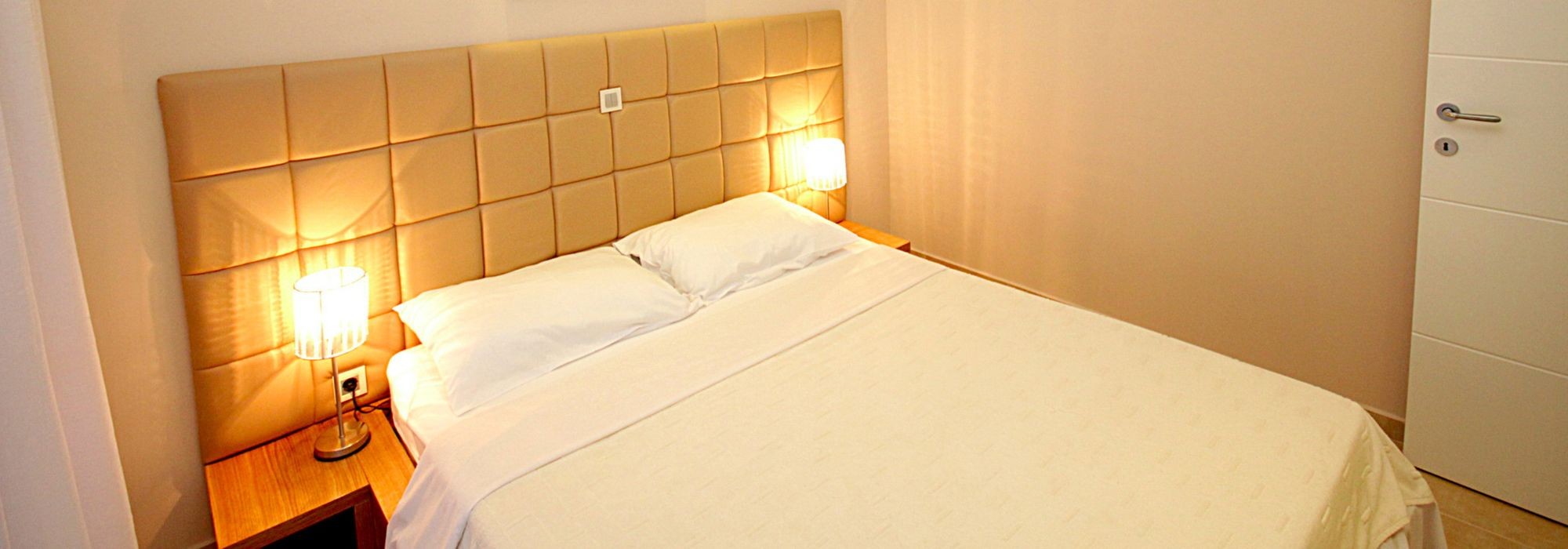 HOTEL BUTUA RESIDENCE 51/100