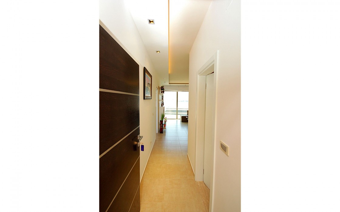 HOTEL BUTUA RESIDENCE 54/100