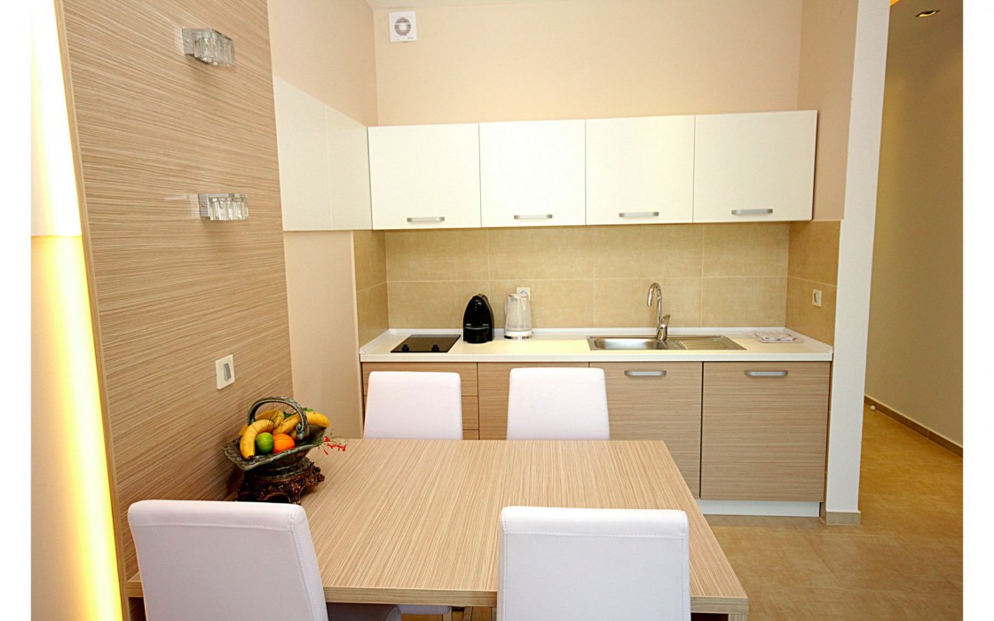 HOTEL BUTUA RESIDENCE 49/100