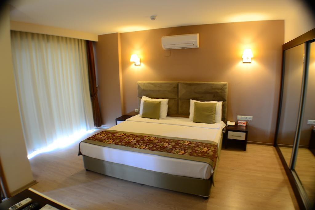 The Gap Hotel Kusadasi 8/31