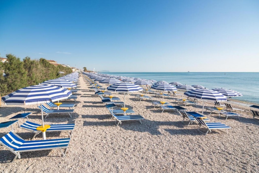 Club del Sole Le Mimose Family Resort 40/75