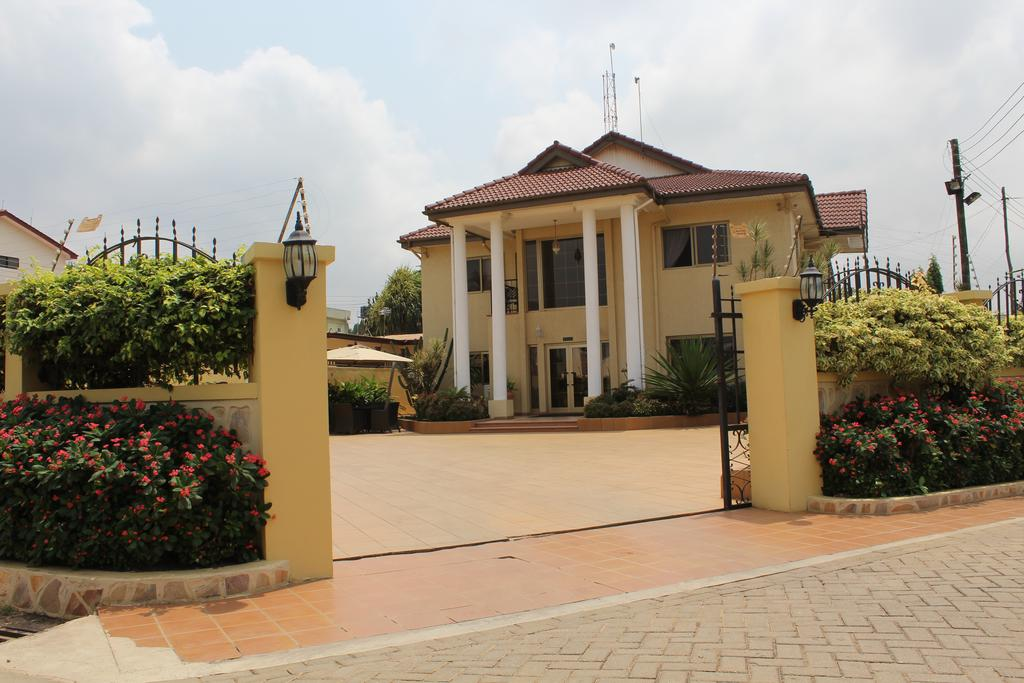 Oak Plaza Hotel Accra in ACCRA