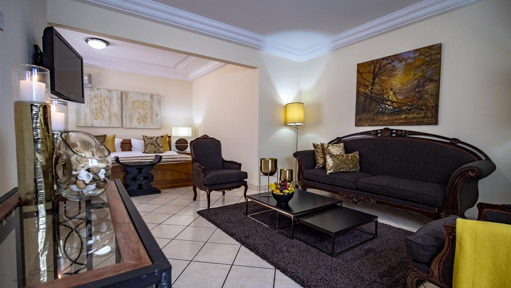 Oak Plaza Hotel Accra 11/57