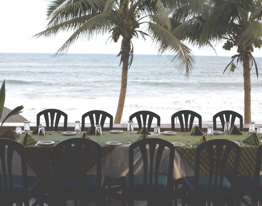 ELMINA BEACH RESORT 13/26