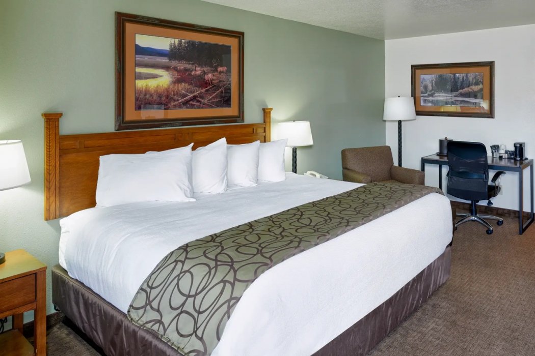 Ridgeline Hotel at Yellowstone, an Ascend Collection Hotel 12/59