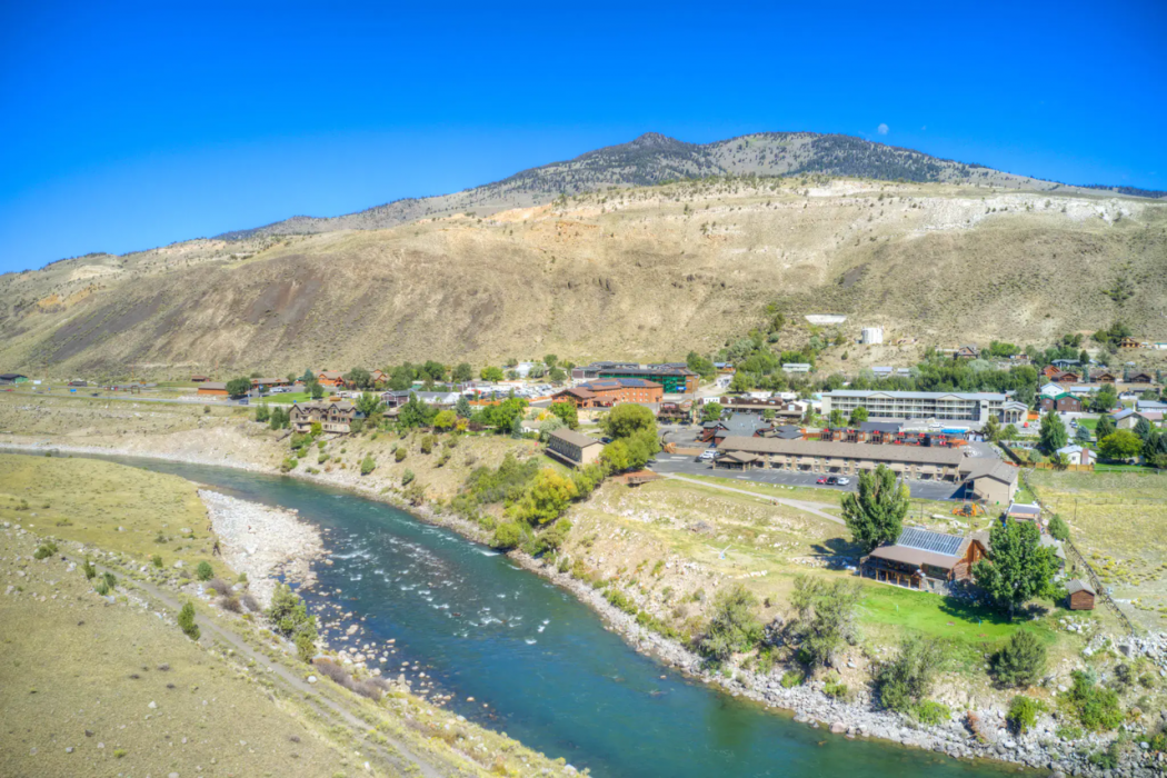 Ridgeline Hotel at Yellowstone, an Ascend Collection Hotel image