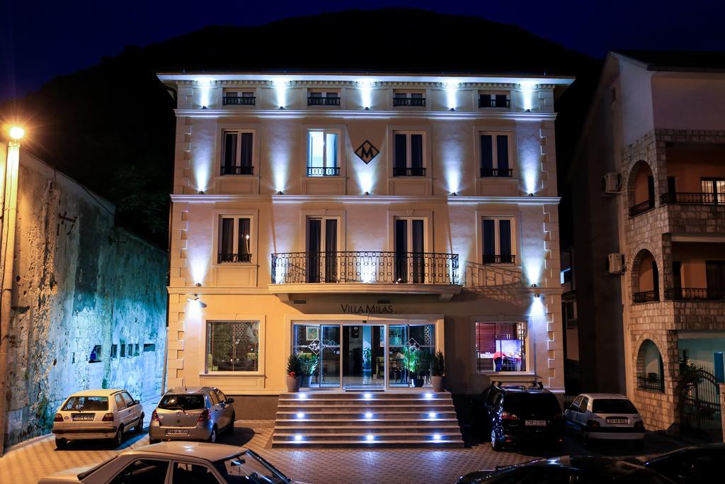VILLA MILAS 1/22