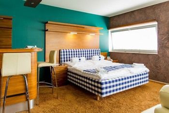 RESTAURANT AND DESIGN HOTEL NOEM ARCH 10/54
