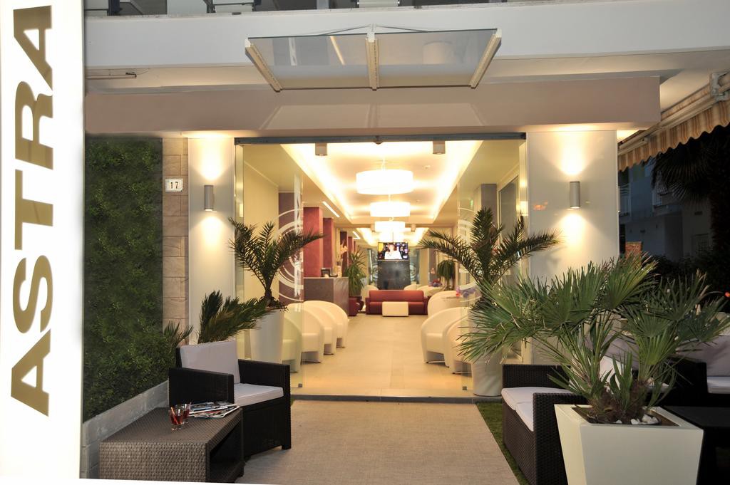 Hotel Astra 8/56