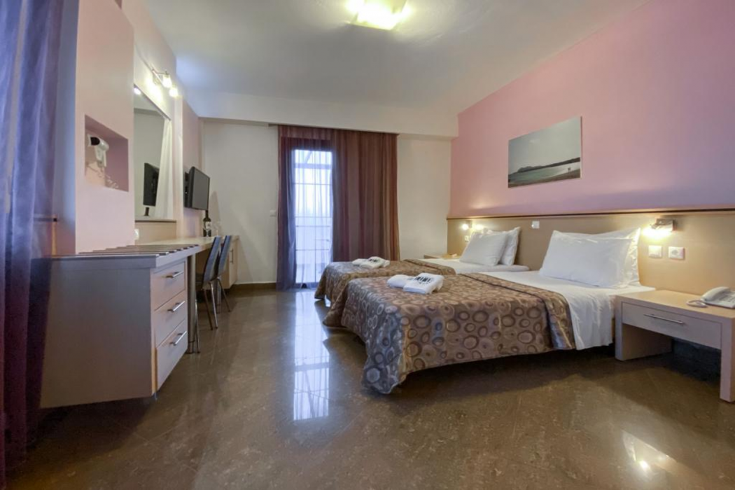 Irini Hotel 13/63