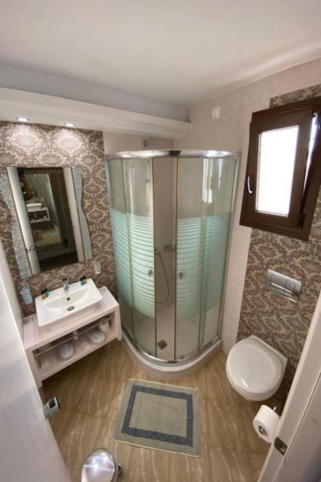 Irini Hotel 15/63