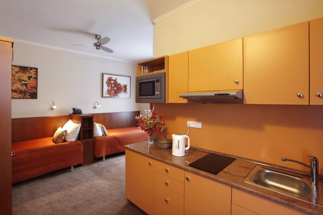 Anyday Apartments 14/83