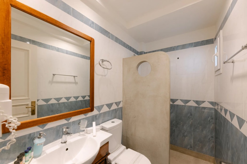 Aegean Palace 14/49