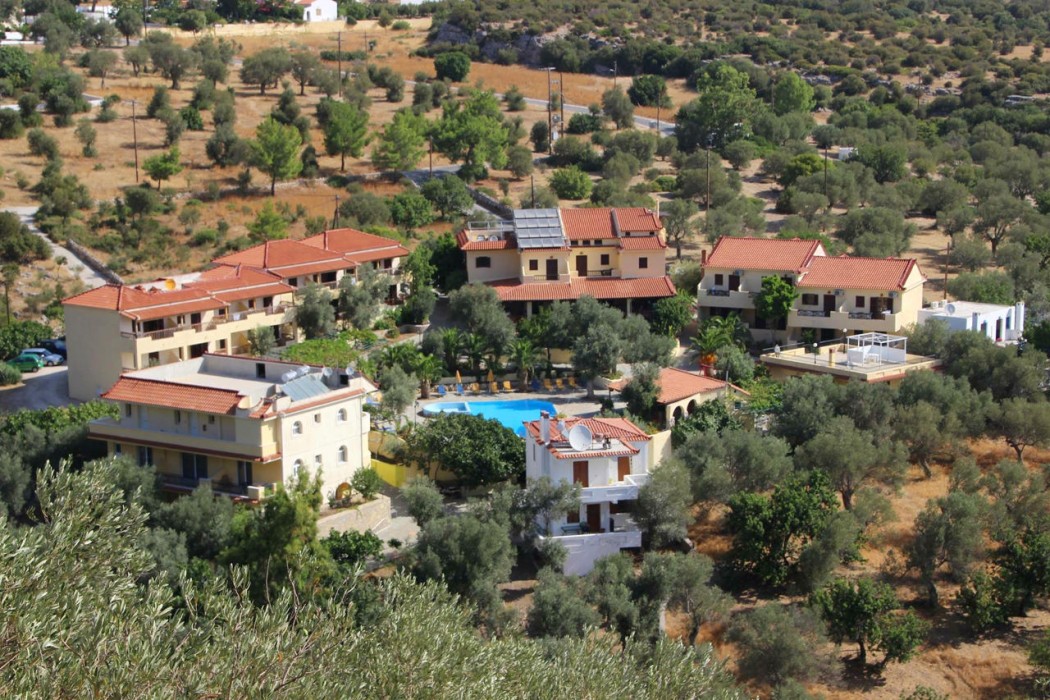 Limnionas Bay Village 6/67