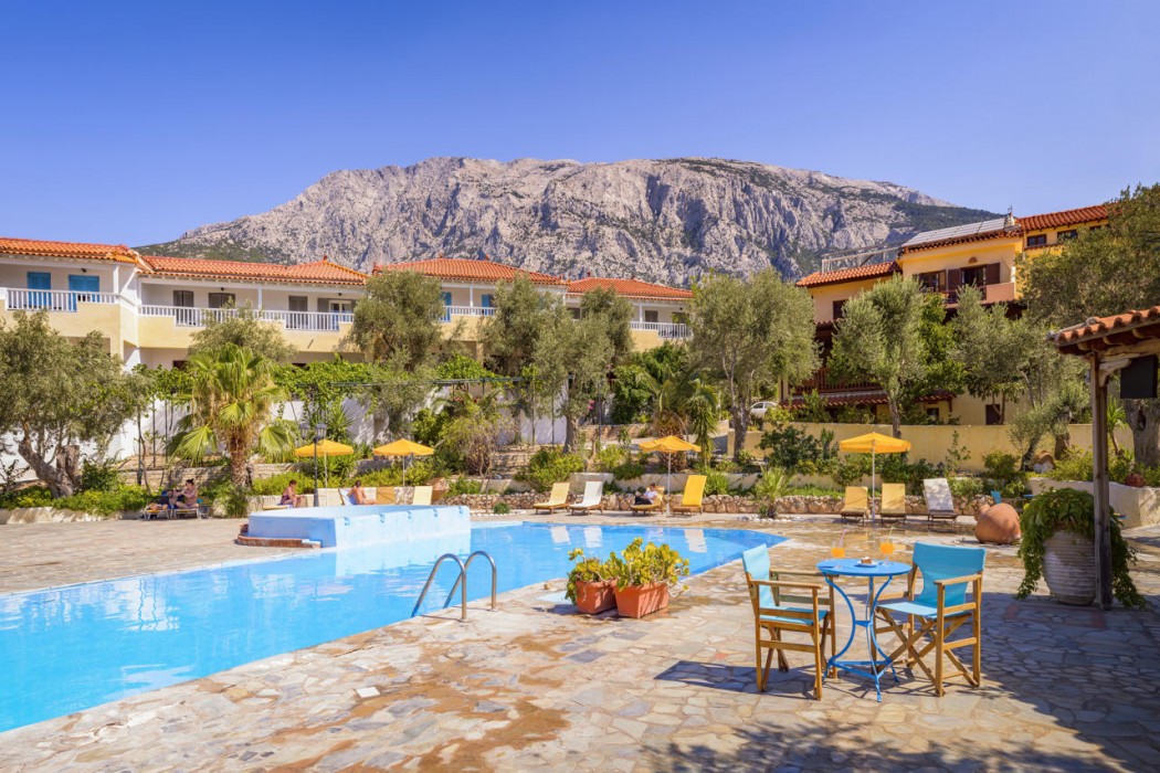 Limnionas Bay Village 40/67