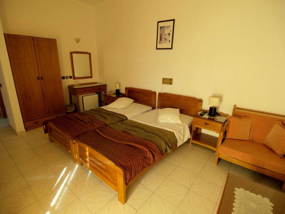 ASTERI(STAR)HOTEL 6/53