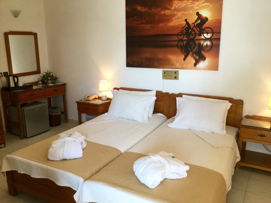 ASTERI(STAR)HOTEL 5/53