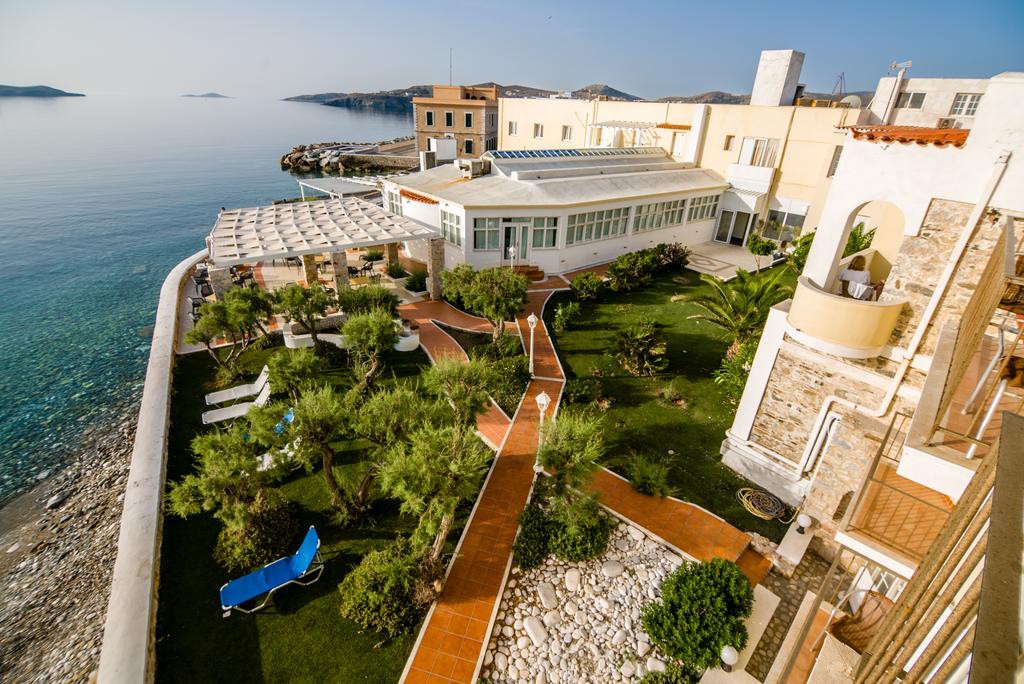 Hermes Hotel 4/63