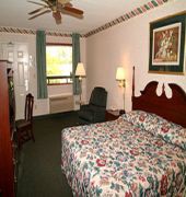 All-Movie Hotel 4/13
