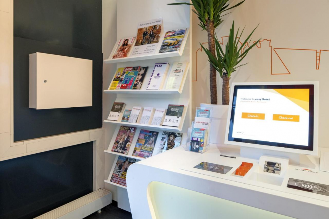 Lobby at easyHotel Amsterdam Arena Boulevard, AMSTERDAM