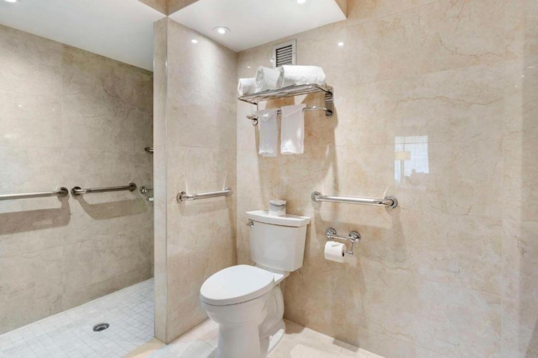 Best Western Mill River Manor 24/39
