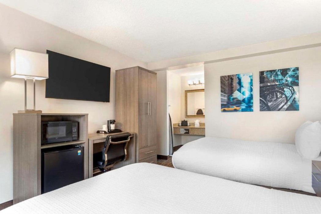 Best Western Mill River Manor 16/39
