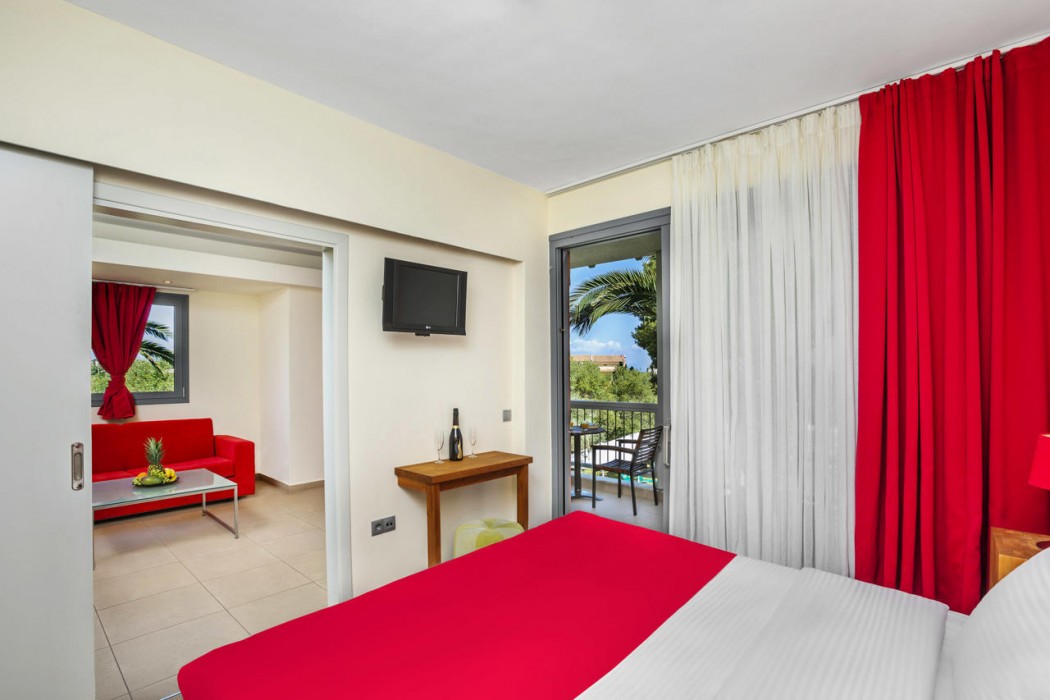 Hanioti Village Resort 24/70