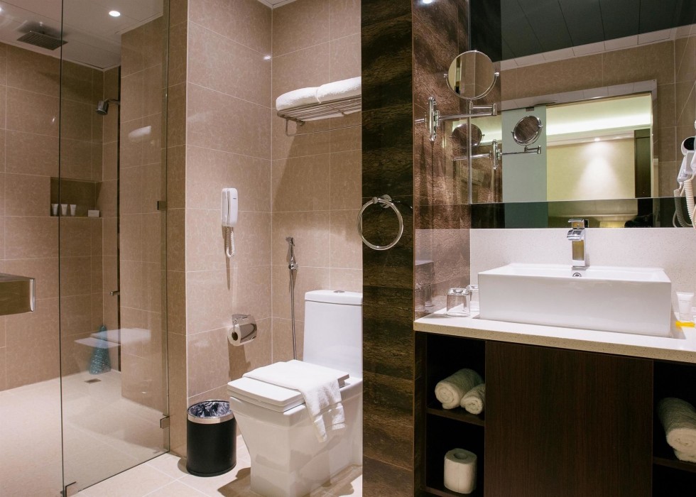 Best Western Plus Hotel Subic 35/65
