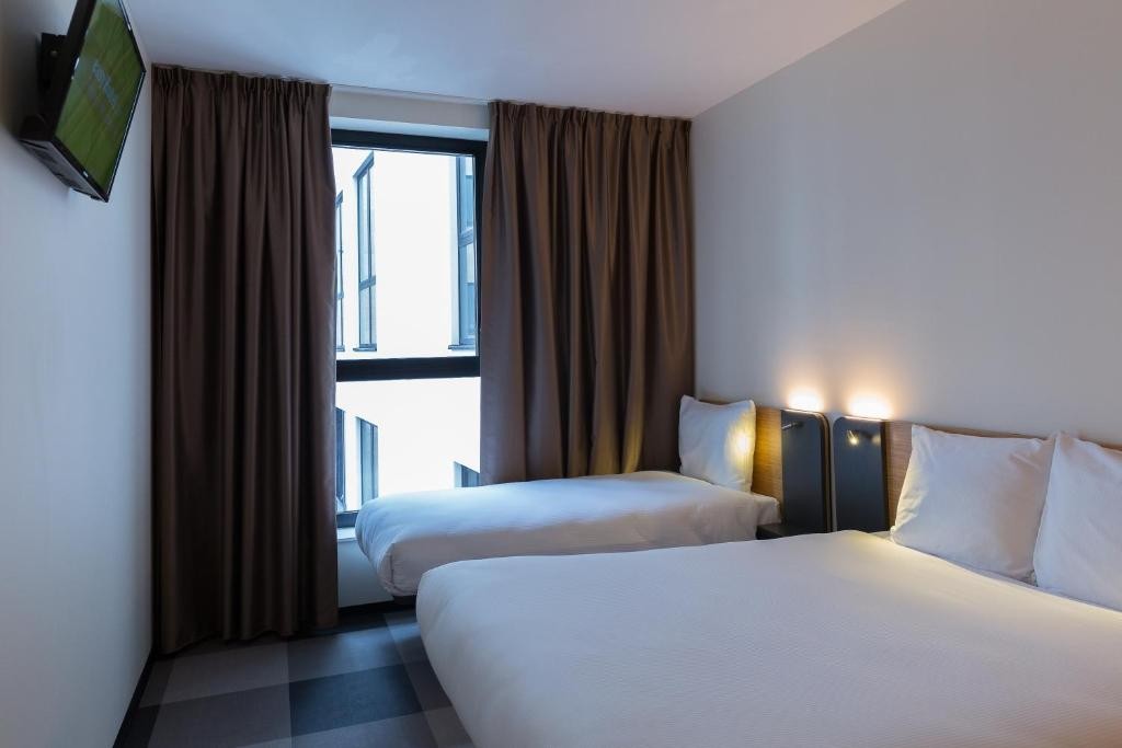 easyHotel Brussels City Centre 13/25