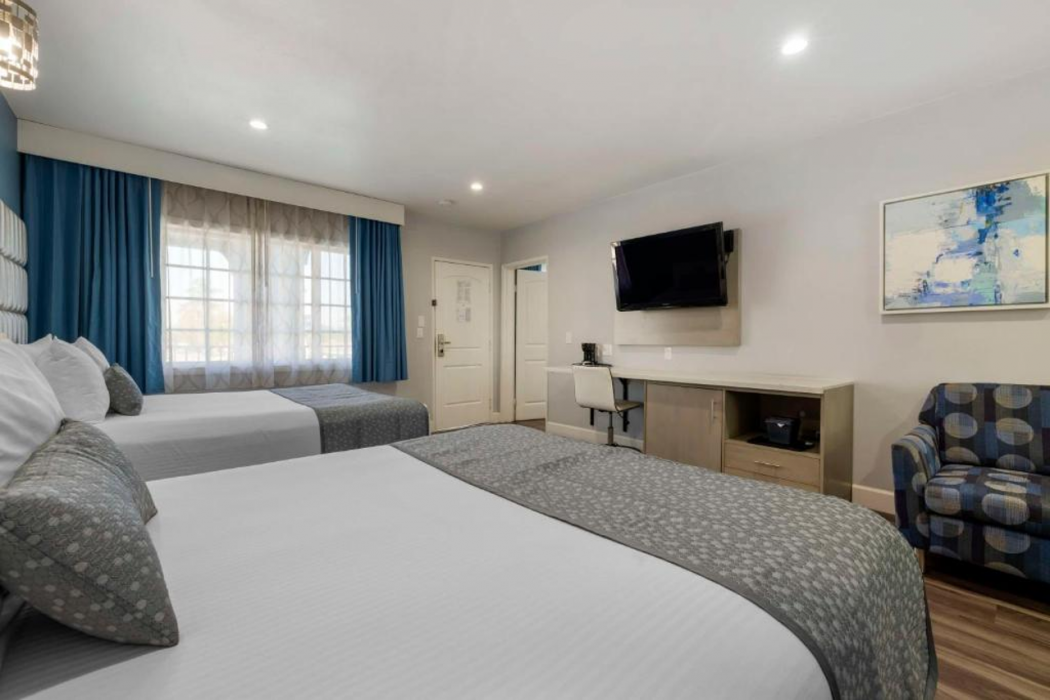Best Western Orange Plaza 10/26
